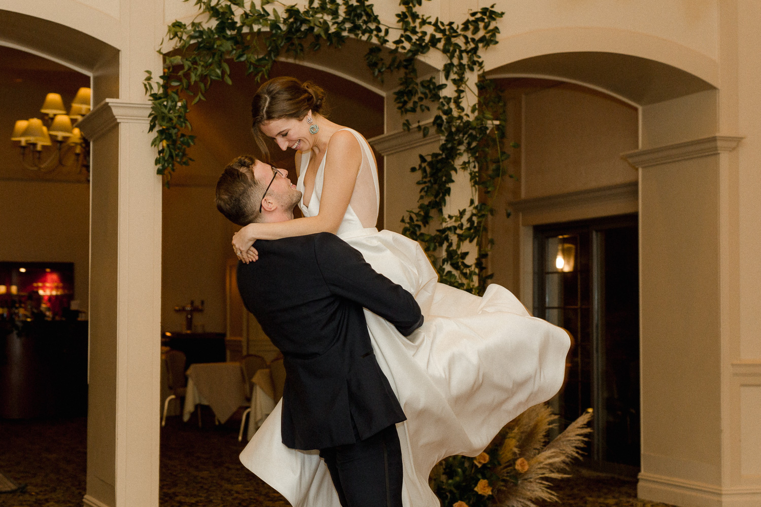 bride-and-groom-first-dance