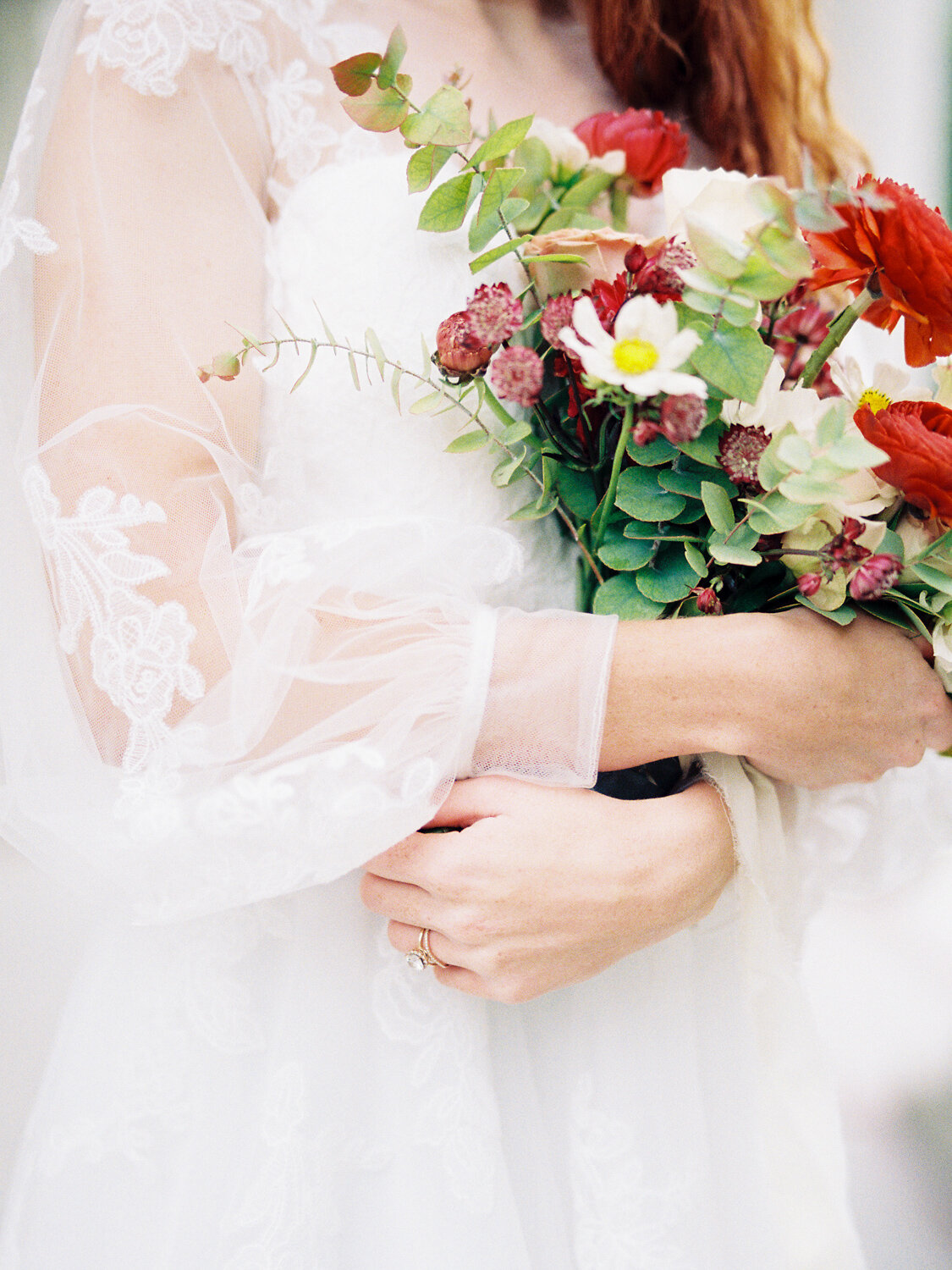 bride bouquet details